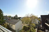 Blick von Balkon - 2 Zimmer Etagenwohnung zur Miete in Wiesbaden