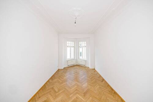Erster Raum - Weitläufige Wohnung mit repräsentativem Charakter in Top-Lage