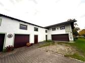 Ansicht Garage und Anbau .JPG - 5 Zimmer Einfamilienhaus in Aldersbach