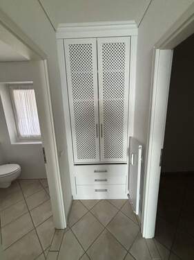 Verkleidung der 2. Wohnungseingangstür - 