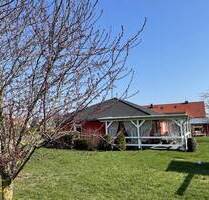 Traumhaftes Einfamilienhaus im Bungalowstil - barrierefrei und sofort bezugsfertig - Naumburg (Saale) Neujanisroda