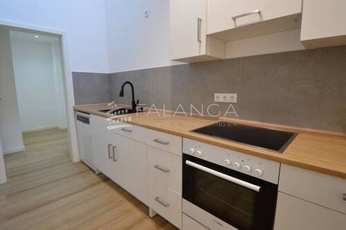 Moderne Einbauküche Wohnung 1 - 