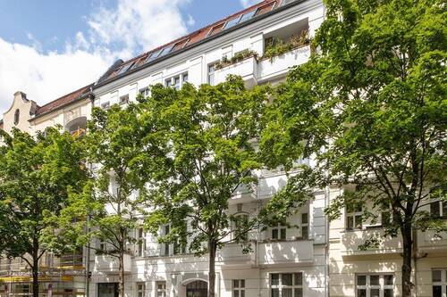 Hausansicht - 6 Zimmer Etagenwohnung zum Kaufen in Berlin