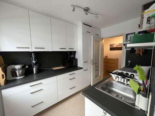 Küche - 3 Zimmer Etagenwohnung zur Miete in Stuttgart