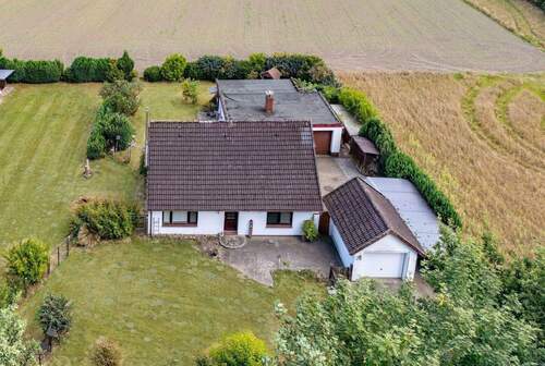 Luftbild - 6 Zimmer Einfamilienhaus zum Kaufen in Kirchlinteln