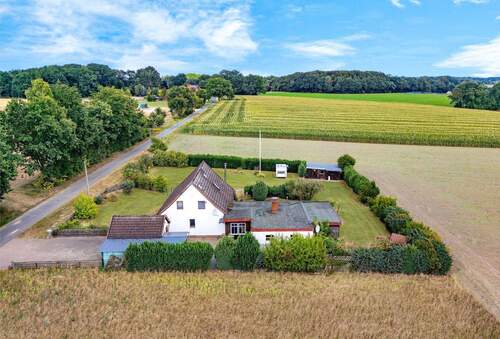 Luftbild - Einfamilienhaus mit 141,30 m² in Kirchlinteln zum Kaufen