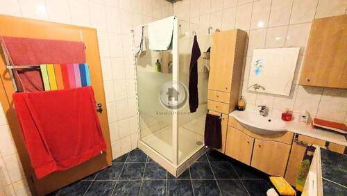 Bad - EG - Bild 1 - 1 Zimmer Mehrfamilienhaus, Wohnhaus zum Kaufen in Hagen