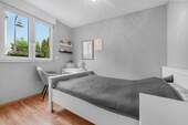Schlafzimmer EG - 