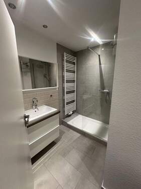 Bild 2 - 2 Zimmer Etagenwohnung zum Kaufen in Hannover