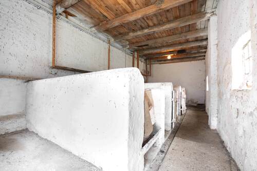 Anbau ehemals Stallung - 3 Zimmer Mehrfamilienhaus, Wohnhaus zum Kaufen in Kavelstorf