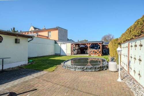  Garage und Werkstatt - 