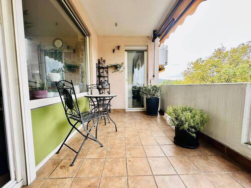 Balkon - 2 Zimmer Etagenwohnung in Homburg