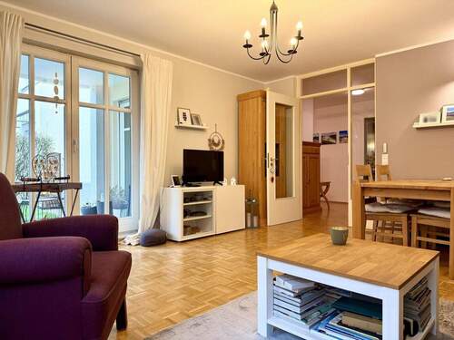 Wohn- und Esszimmer - 