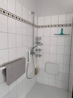 große Dusche Erdgeschoss - 