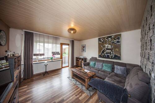 6.jpg - 9 Zimmer Einfamilienhaus zum Kaufen in Meeder