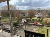 gr. Balkon vor dem Wohnzimmer - 