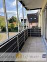 Balkon - Frisch renovierte 2-Zimmer-Wohnung mit Balkon in grüner und straßenverkehrsberuhigter Wohnlage