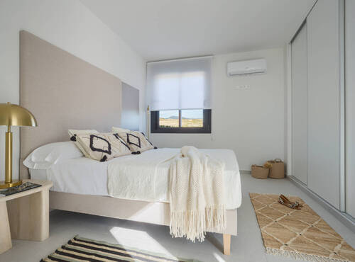 09_Master-bedroom.jpg - 