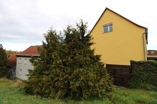 Außenansicht EFH und Nebengebäude - 