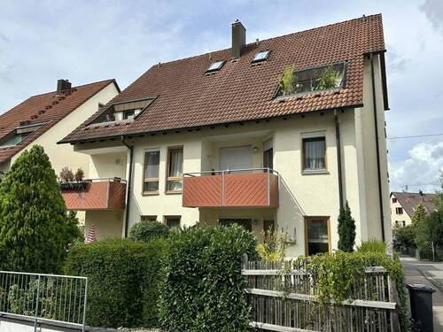 Ansicht Terrassen-Seite - Kompakte Stadtwohnung mit Garten - Ideales Zuhause für Paare oder kleine Familien