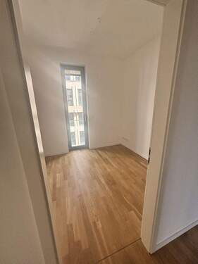Zimmer 1 - 