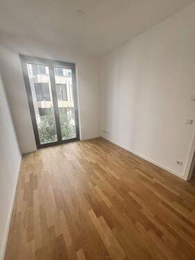 Zimmer 2 - 