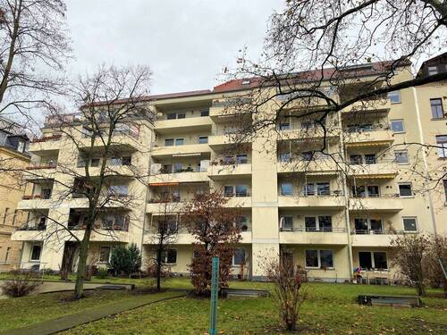 Rückansicht - 3 Zimmer Etagenwohnung zum Kaufen in Leipzig