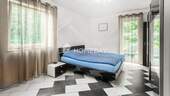 1. OG Schlafzimmer 1 - 
