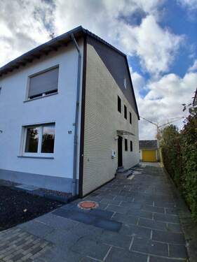 Seitenansicht - 4 Zimmer Doppelhaushälfte zum Kaufen in Alfter