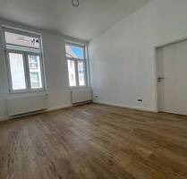 Sanierte 3 Zimmer Wohnung in Hauptbahnhofnähe - Krefeld Stadtmitte