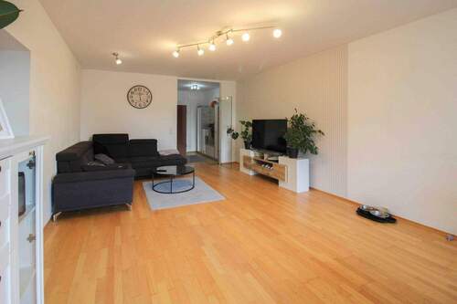 Wohn- Essbereich (2) - Etagenwohnung mit 76,10 m&sup2; in Heiligenhaus zum Kaufen