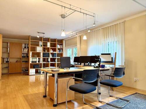 Wohn- und Esszimmer im 1. Obergeschoss - 