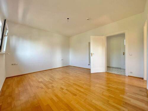 Schlafzimmer im Dachgeschoss - 