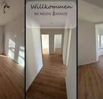 Einziehen und wohlfühlen in die attraktive Drei-Zimmer-Wohnung mit Balkon - Plauen Stadtmitte