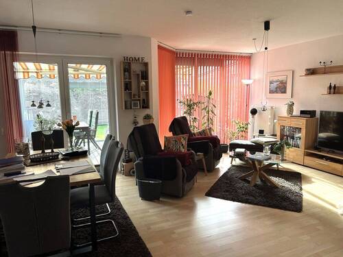 Wohnzimmer - 5 Zimmer Einfamilienhaus zum Kaufen in Schwentinental