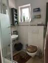 Gästebad mit Dusche im EG - 