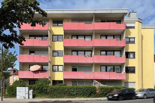 Ansicht von Osten - 4 Zimmer Etagenwohnung zum Kaufen in Bayreuth
