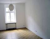Zimmer - Ruhige 2-Zimmer-Wohnung mit Balkon in der Isarvorstadt