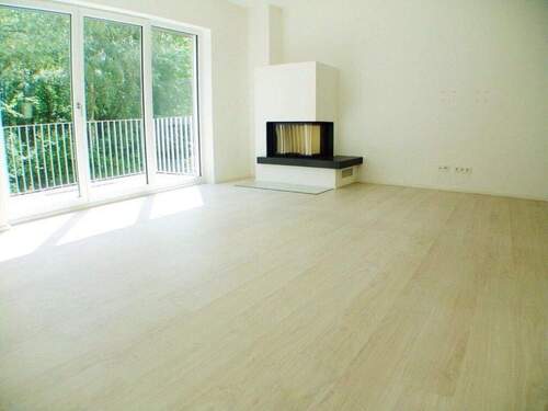 Wohnbereich mit Blick ins Grün - 