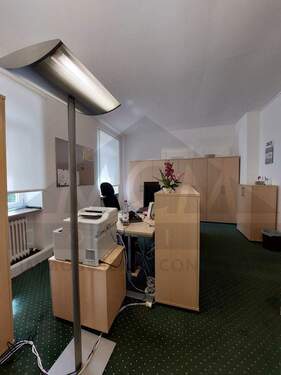 Raum 2 - 4 Zimmer Büro in Frankfurt am Main / Niederrad