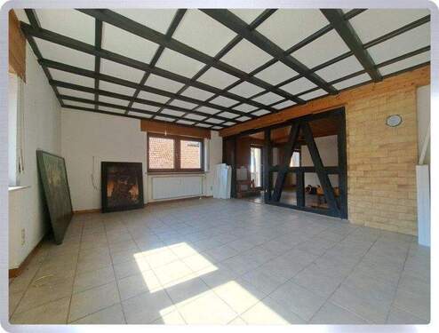 Wohnen - Mehrfamilienhaus, Wohnhaus mit 311,00 m&sup2; in Ronneburg zum Kaufen