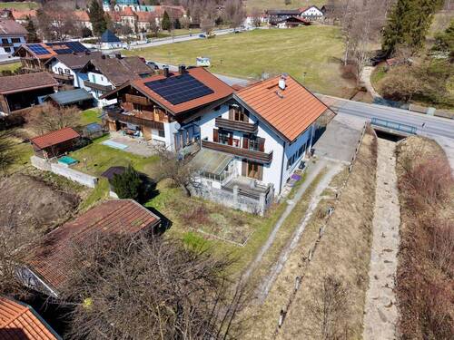 Hausansicht - 8 Zimmer Mehrfamilienhaus, Wohnhaus in Ettal