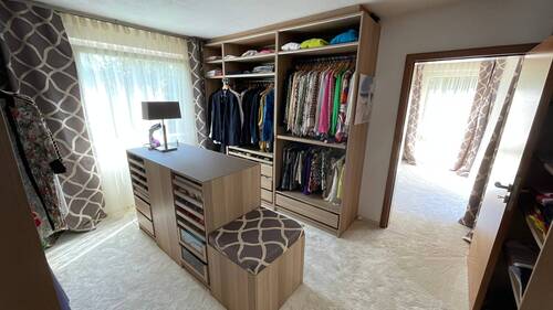 Ankleide.jpg - Bungalow mit 160,00 m² in Straßlach-Dingharting zum Kaufen