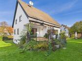 Ansicht - Einfamilienhaus mit viel Charme und Potential !