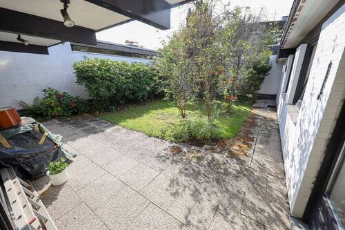 21818011-892a-4e86-853b-c0769f2afdeb - 