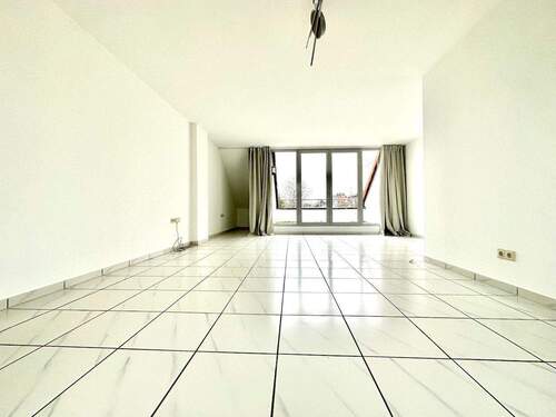 Wohnzimmer - 3 Zimmer Etagenwohnung zum Kaufen in Neuss