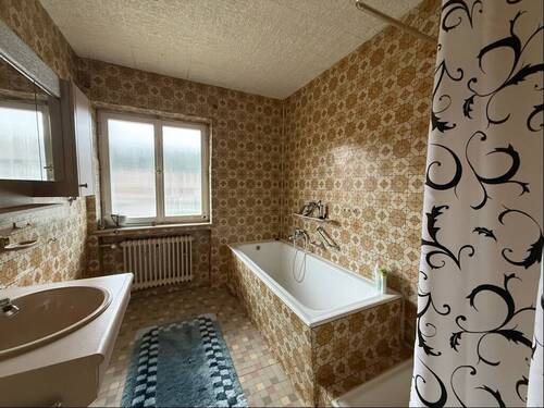 Obergeschoss: Badezimmer - 