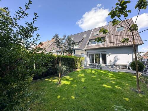 Hinteransicht - 4 Zimmer Doppelhaushälfte in Herten