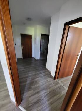 Flur - 2 Zimmer Etagenwohnung zur Miete in Burgstädt