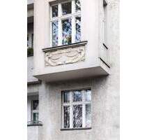 Helle 2-Zimmer-DG-Wohnung mit Balkon und gut geschnittenem Grundriss, ideal zum künftigen Eigennutz! - Berlin Lichterfelde